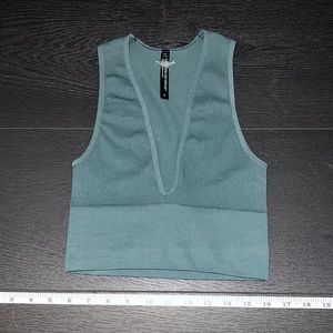 Urban Outfitters Out From Under Hailey Seamless Plunge Bra Top